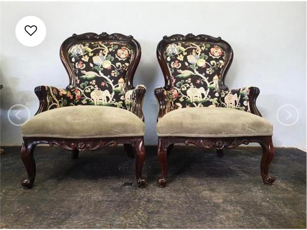 ~/upload/Lots/51255/eluntmmwfsmwa/Lot 032 Pair of Vintage Victorian carved arm chairs sitting on whorl feet_t600x450.jpg